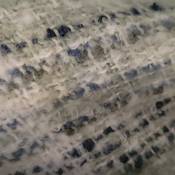 Shawal - Picture 3 of 3